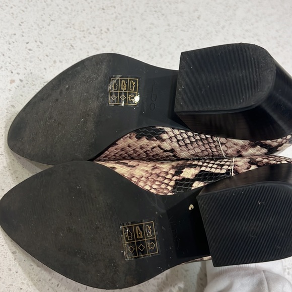 ALDO snake print booties. Size 7 - Picture 9 of 10